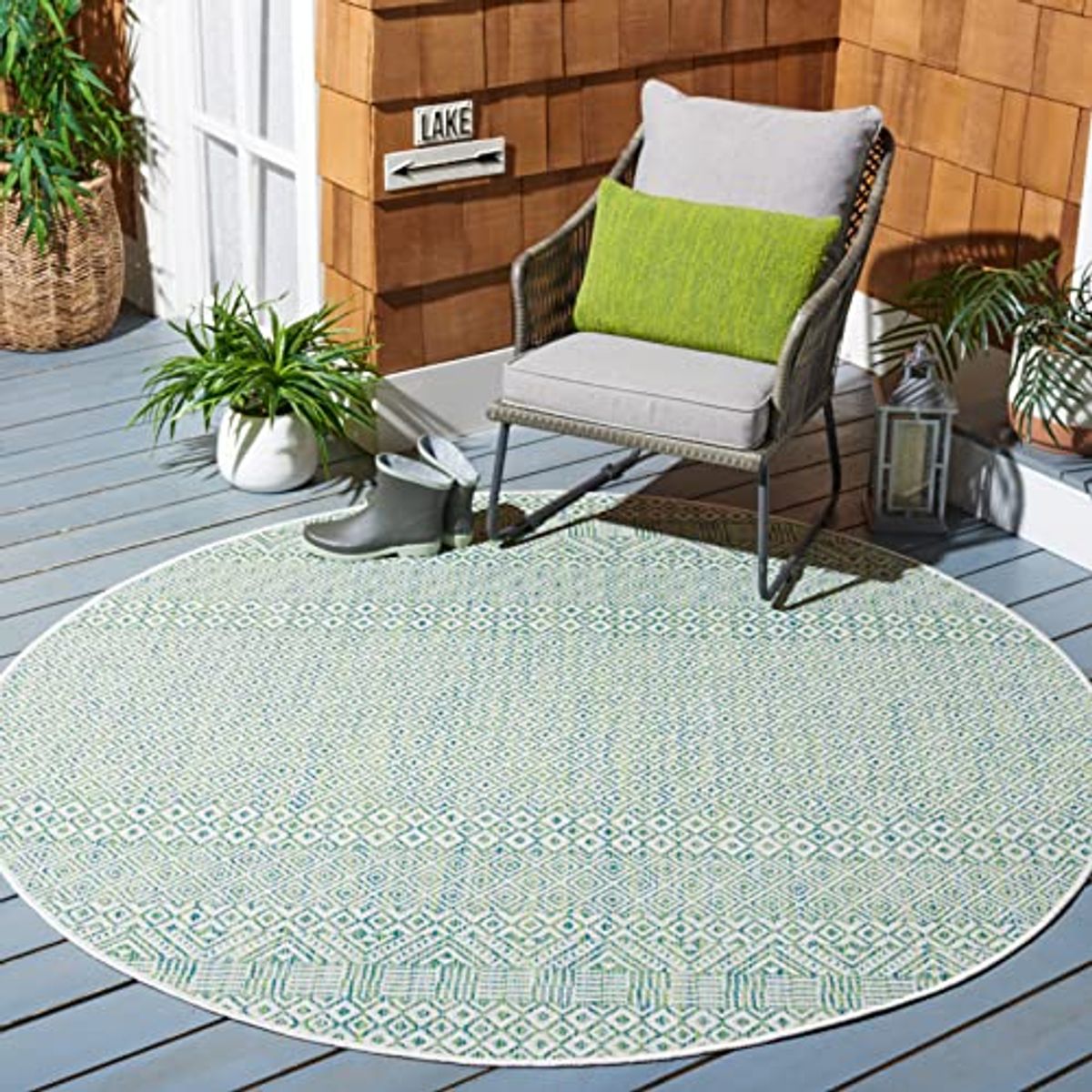 SAFAVIEH Courtyard Collection CY8235 Moroccan Boho Indoor/ Outside Non-Shedding Easy Patio Backyard Porch Deck Mudroom Area, 6'7" Round, Ivory/Green