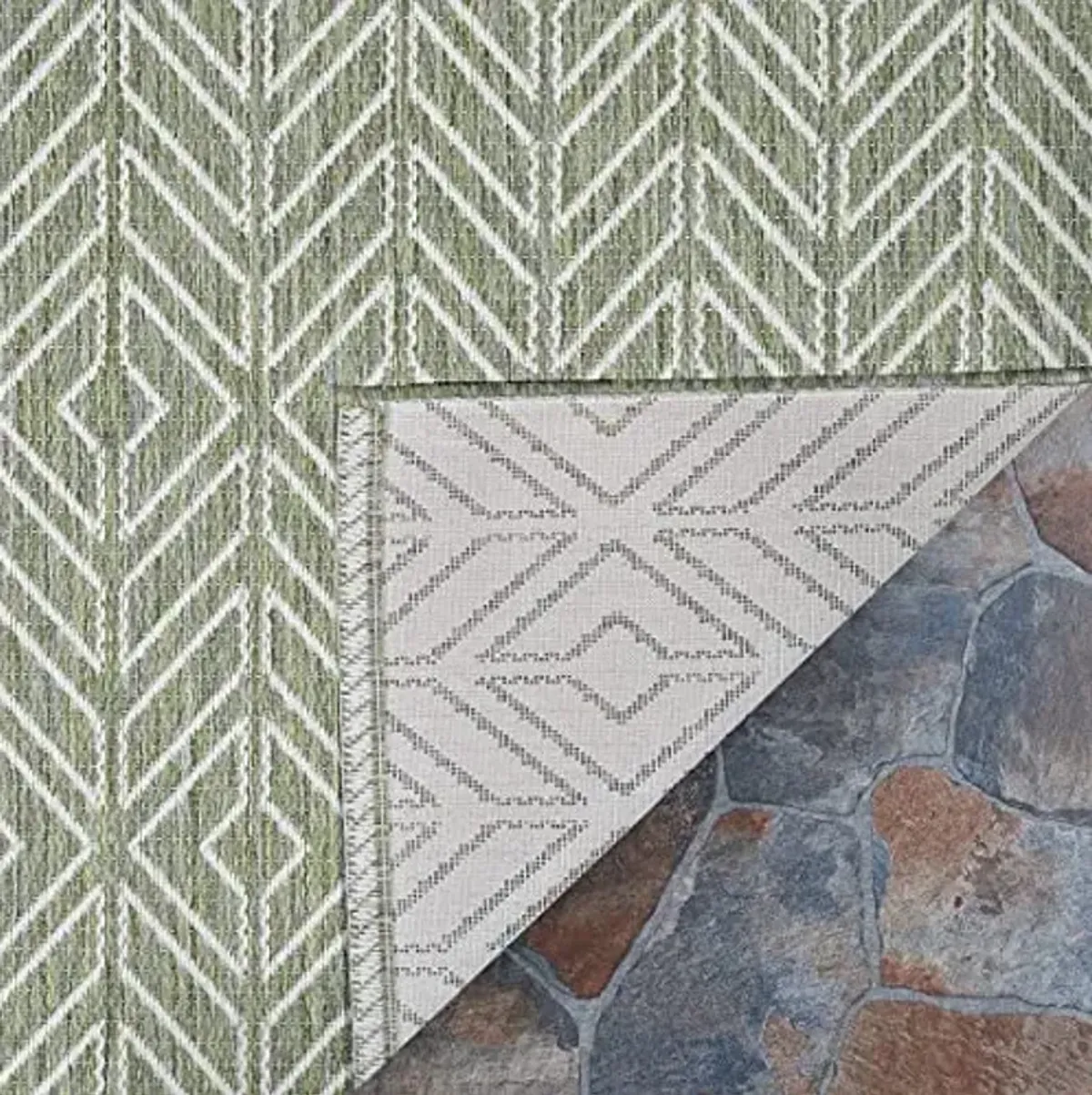 Couristan Recife Cabana Tile Indoor/Outdoor Area Rug, 2' x 3'7", Sage Leaf Green-Ivory