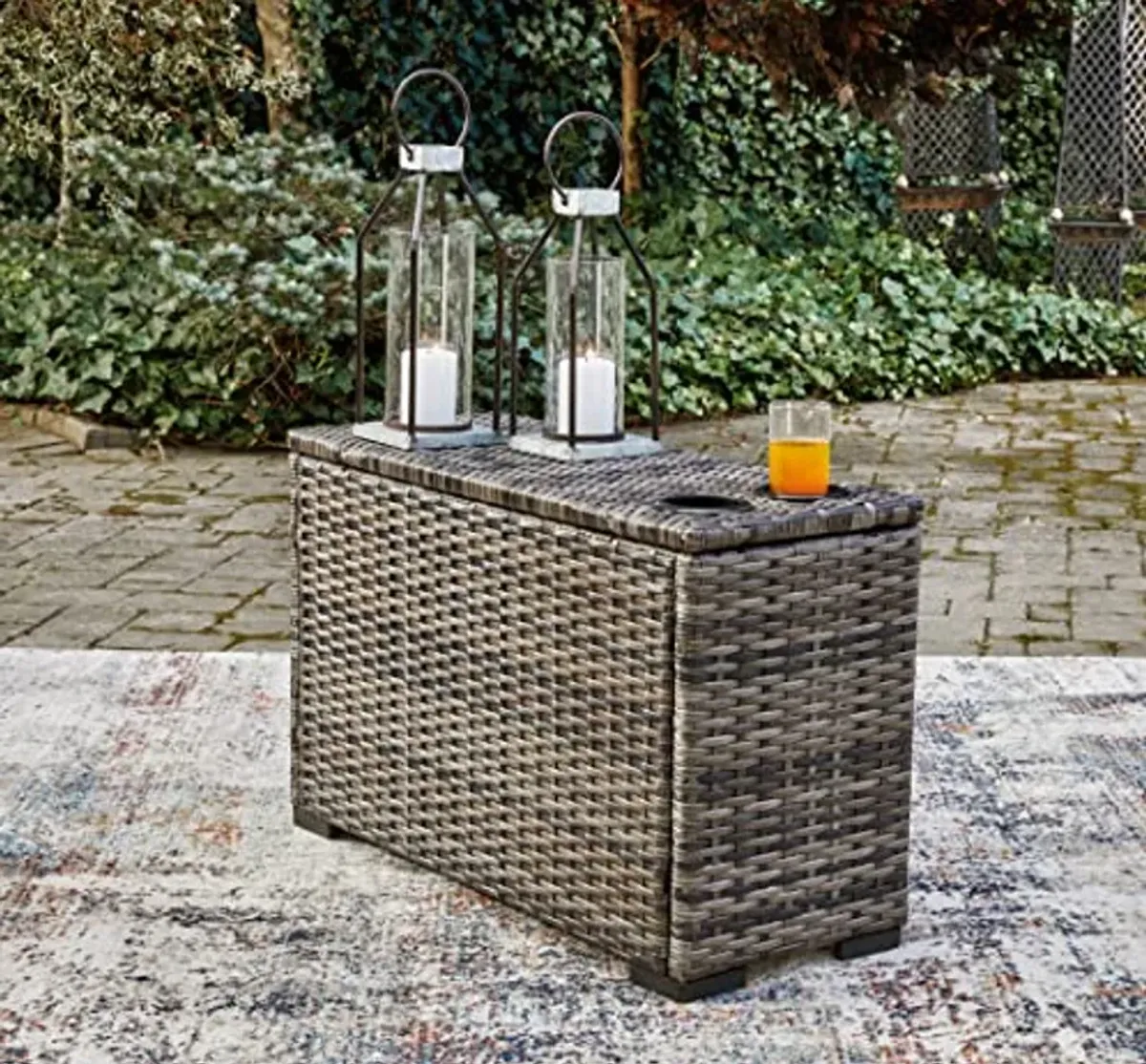 Signature Design by Ashley Harbor Court Outdoor Resin Wicker Handwoven Over Rust-Free Aluminum Framed Console with 2 Drink Holders, Gray