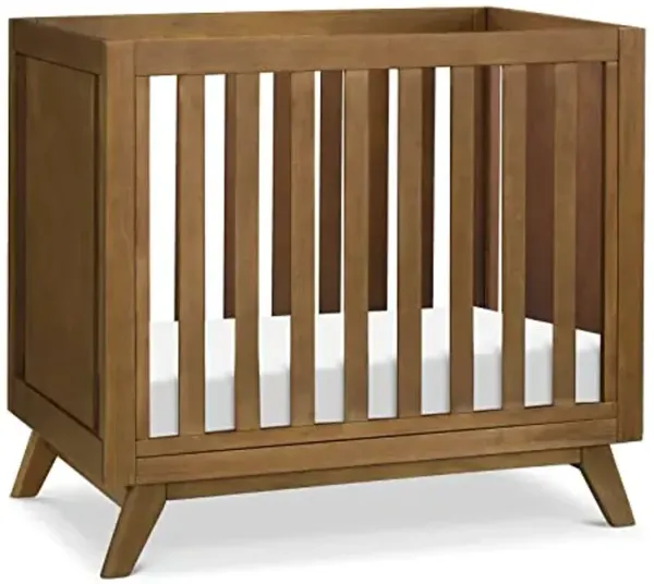 daVinci Otto 3-in-1 Mini Baby Crib with 4 Inch Mattress Included - GREENGUARD Gold Certified - Baby Crib Convertible to Toddler Bed & Daybed - 4 Adjustable Mattress Heights - Easy to Assemble - Walnut