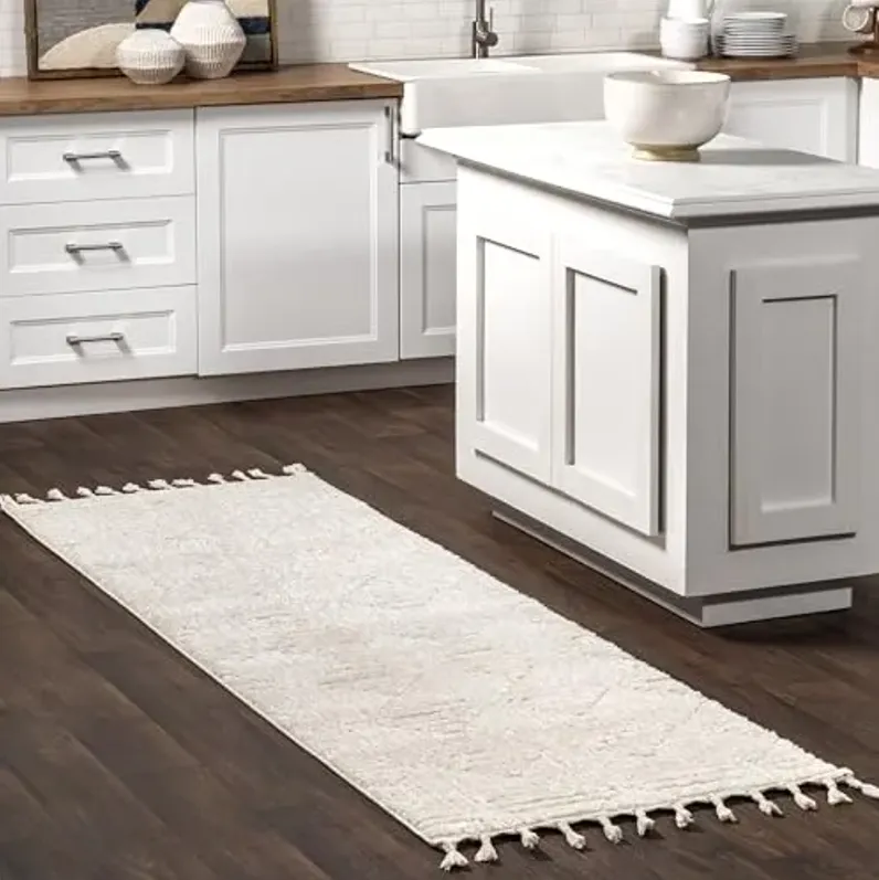 Nuloom Kerry Cream, 2'8" x 8', Geometric, Soft and Cozy, High Traffic, Stain Resistant, Easy Clean, Durable Runner for Bedroom, Living Room, Dining Space, Den, Foyer, Entryway