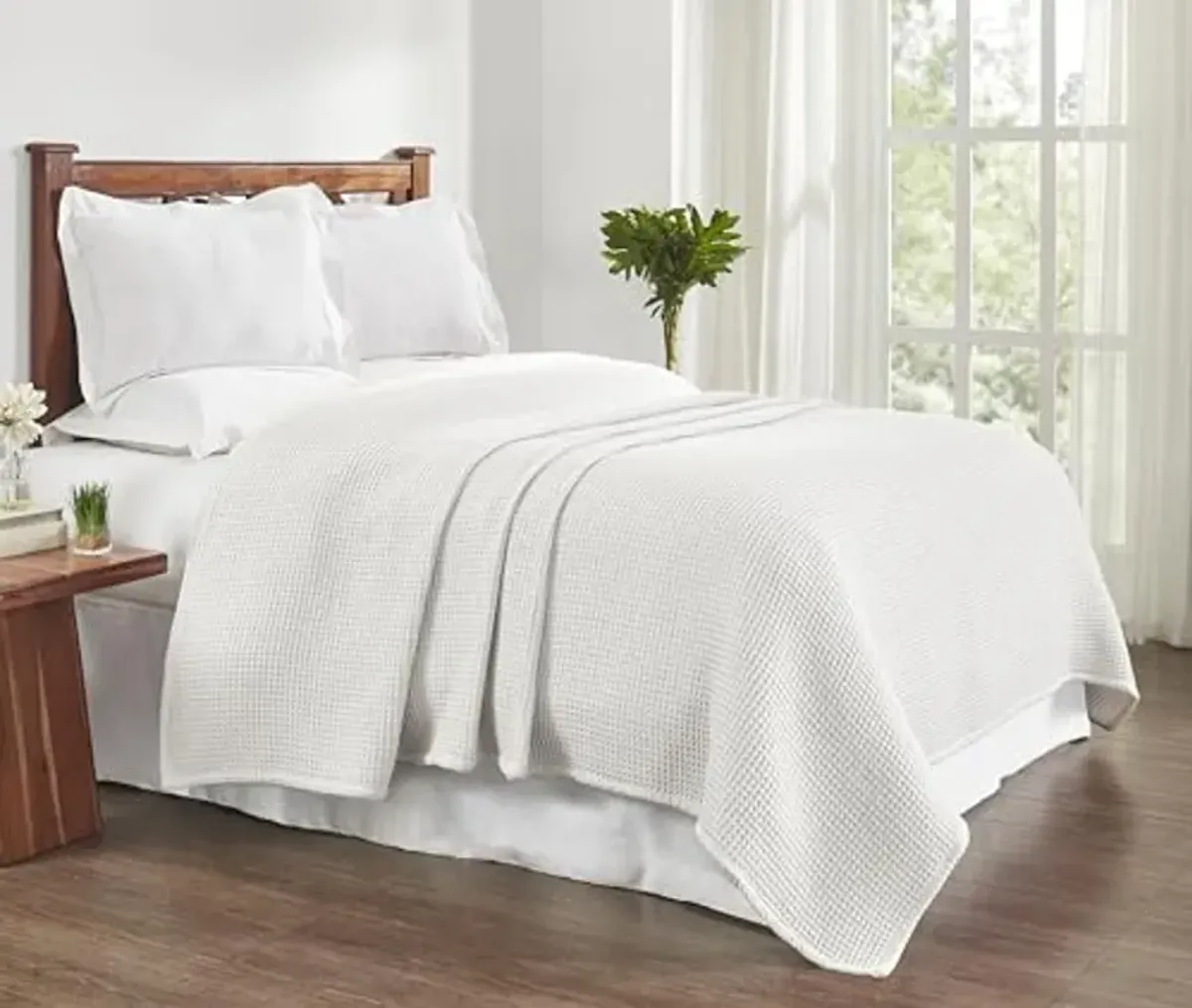 Tahari Home - Blanket, Soft Waffle Cotton Blanket, Cozy Home Decor (Samantha Bright White, King)