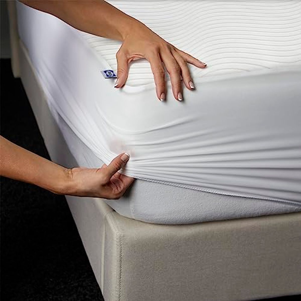 Sealy Complete Protection Mattress Protector- Twin Size Stain Protection Waterproof Machine Washable Cover