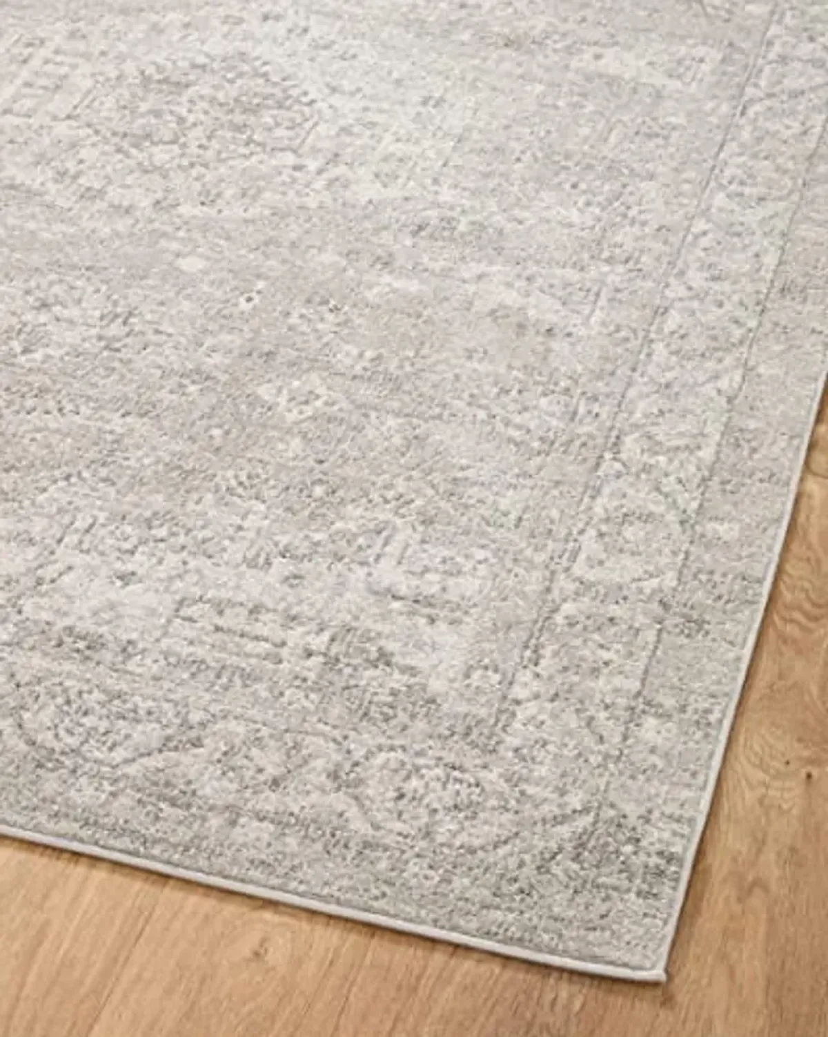 Loloi Odette Collection 2'-3" x 3'-10" Accent Rug in Silver/Ivory - Designer Long Runner Rug, Neutral Runner Rug for Hallways & Entryways, High-Traffic Area Rug