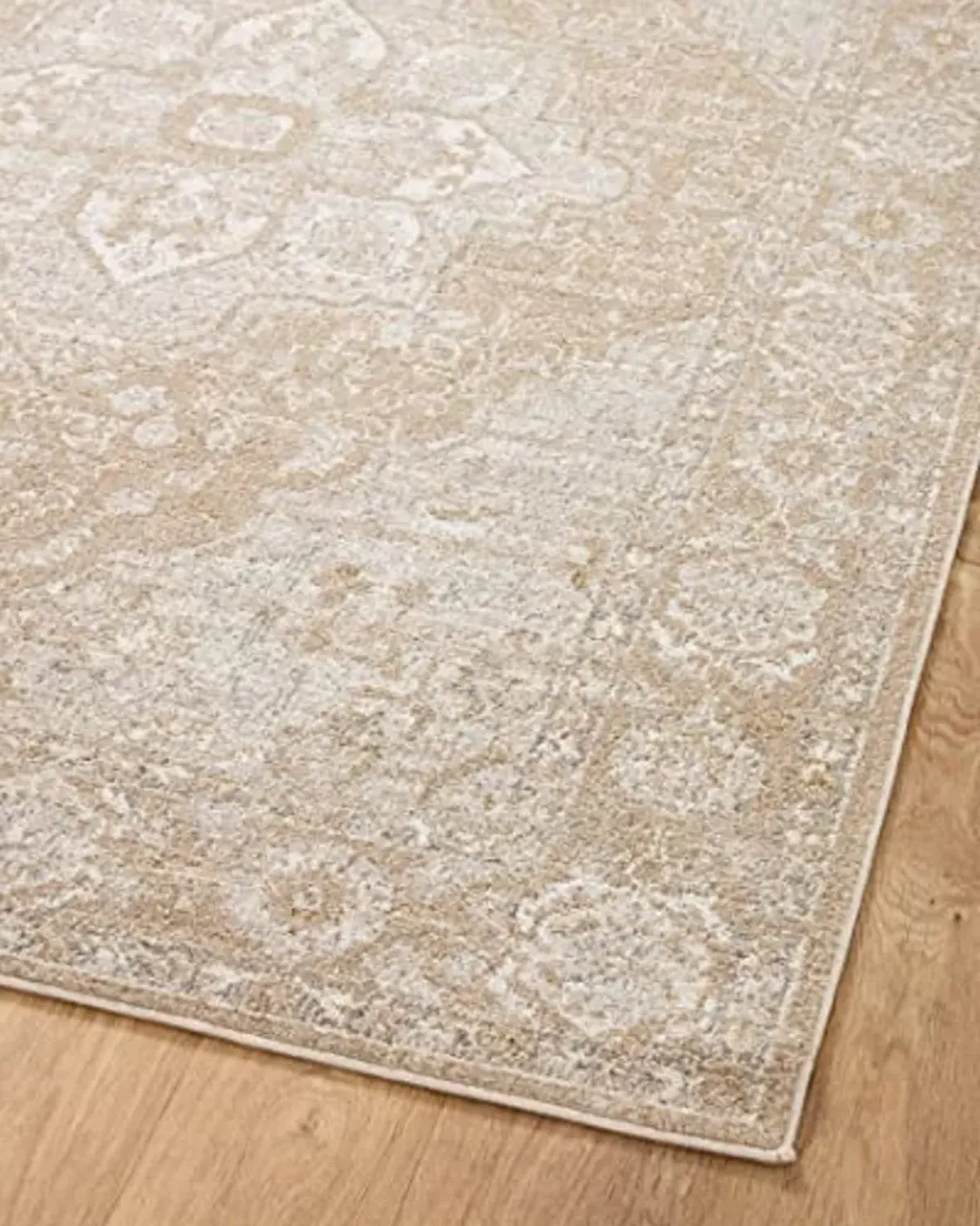 Loloi Odette Collection 2'-7" x 8'-0" Runner Rug in Beige/Silver - Designer Long Runner Rug, Neutral Runner Rug for Hallways & Entryways, High-Traffic Area Rug