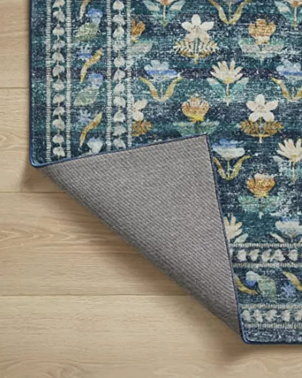 Loloi Rifle Paper Co. x Courtyard Emerald 2'-6" x 7'-6" Runner Rug