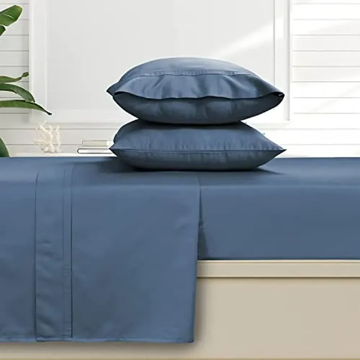 Tribeca Living King Flat Sheet, Soft Egyptian Cotton Sateen Solid Sheets, Oversized, 500 Thread Count, Luxury Bedding, Midnight Blue