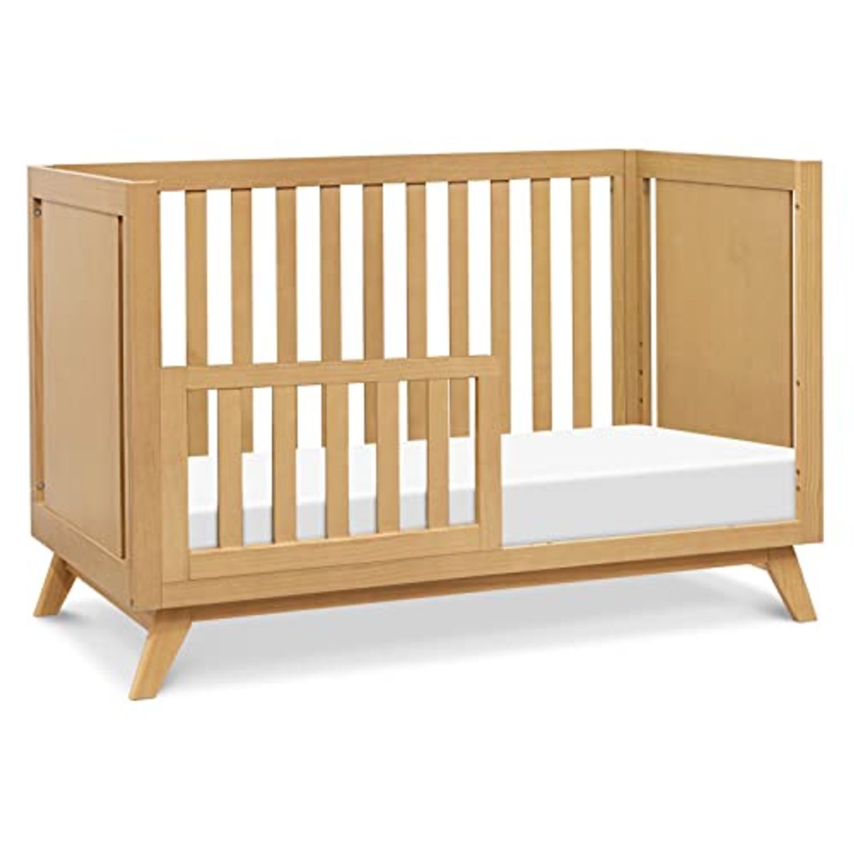 DaVinci Otto 3-in-1 Convertible Crib in Honey, Greenguard Gold Certified