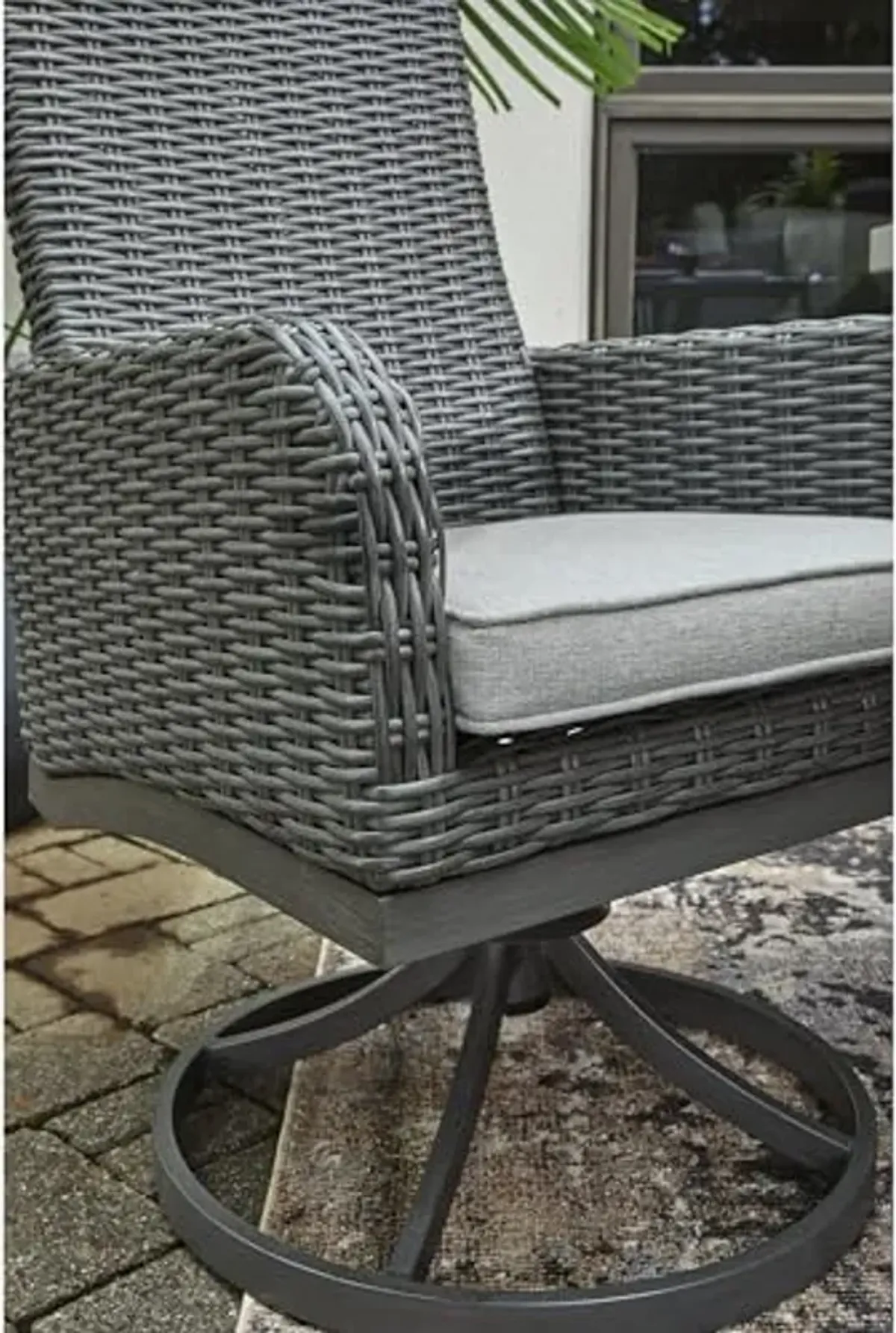 Signature Design by Ashley Elite Park Casual Outdoor Resin Wicker Swivel Chair with Cushion, 2 Count, Gray