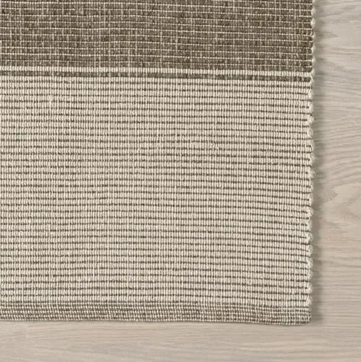 Rugs USA Boxelder Sand, 2'6" x 8', Handmade, Cotton, Soft and Cozy, High Traffic, Stain Resistant, Easy Clean, Durable Runner for Bedroom, Living Room, Dining Space, Den, Foyer, Entryway