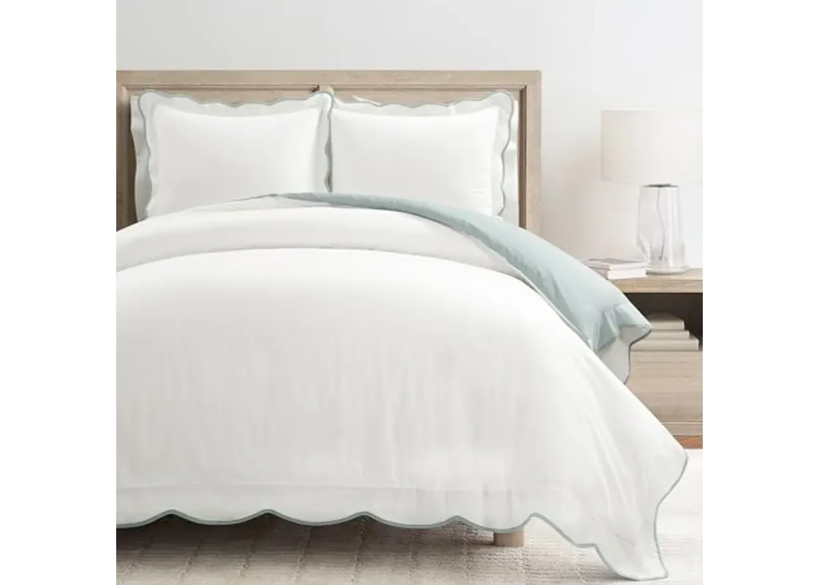 Lush Decor Coastal Chic Scallop Edge Cotton Duvet Blue/White 3 Piece Set Full/Queen - Soft Elegant Affordable Luxury Duvet Set