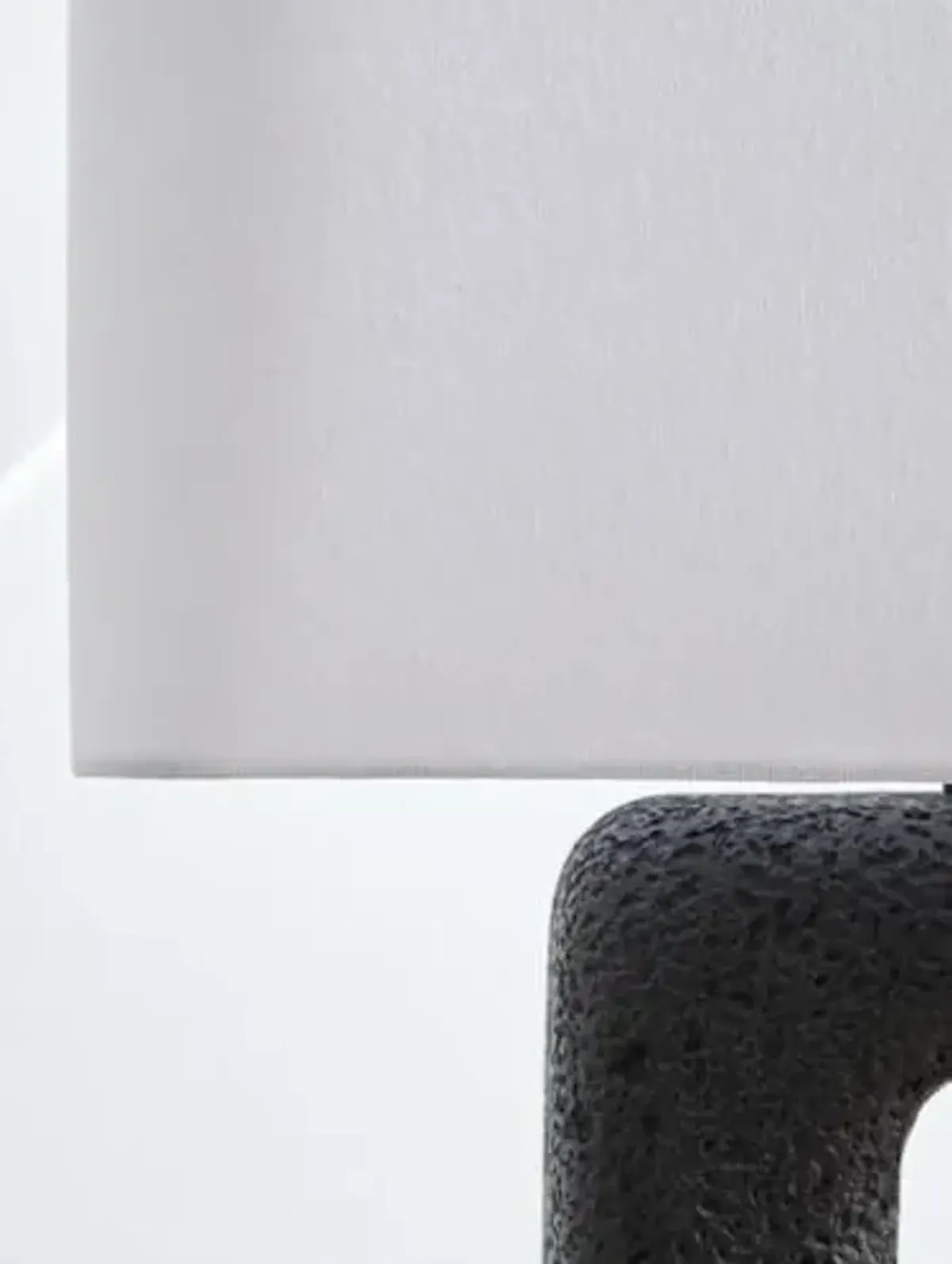 Signature Design by Ashley Wimmings Contemporary Textured Polyresin Table Lamp with 3-Way Switch, Set of 2, Black