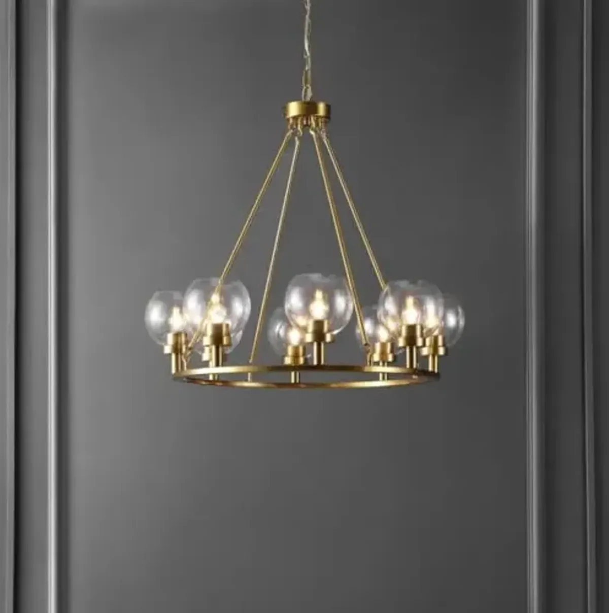 SAFAVIEH Lighting Collection Sveda Mid-Century Modern Brass 8-Light Wagon Wheel Chandelier Round Light Fixture, Ideal for Dining Room, Kitchen Island, Foyer, Entryway (LED Bulb Included)