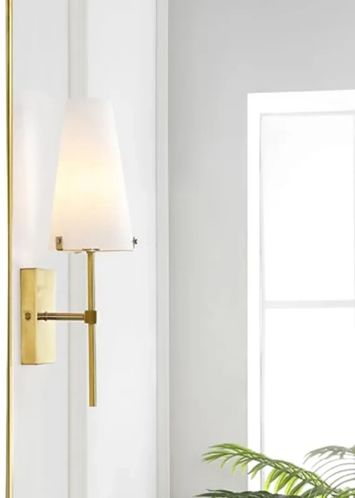 SAFAVIEH Lighting Collection Nanda Brass/White Shade Wall Sconce Light Fixture, Ideal for Bathroom, Entryway, Vanity, Foyer, Hallway, Living Room (LED Bulb Included)