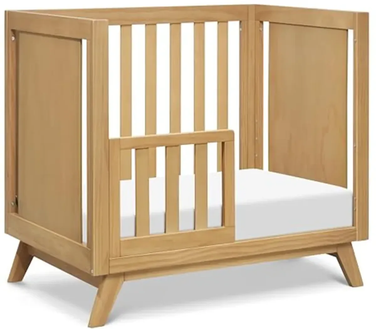 DaVinci Otto 3-in-1 Convertible Mini Crib with 4" Mattress in Honey, GREENGUARD Gold Certified