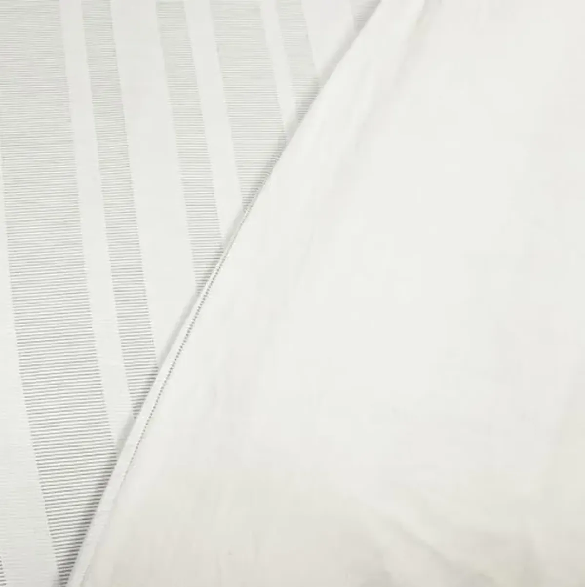 Lush Decor Sawyer Modern Broken Stripe Duvet Cover Set, 3 Piece Set, Full/Queen, Gray & White - Soft Bedding Set - Striped Duvet Cover - Geometric Print - Modern Bedroom Decor