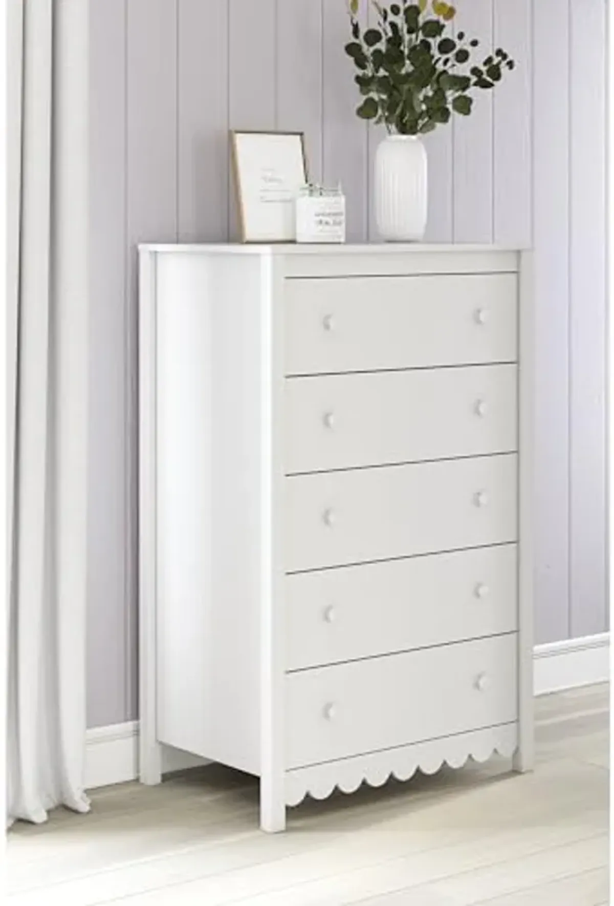 Signature Design by Ashley Hallityn Coastal 5 Drawer Chest with Safety Stop for Bedroom, White