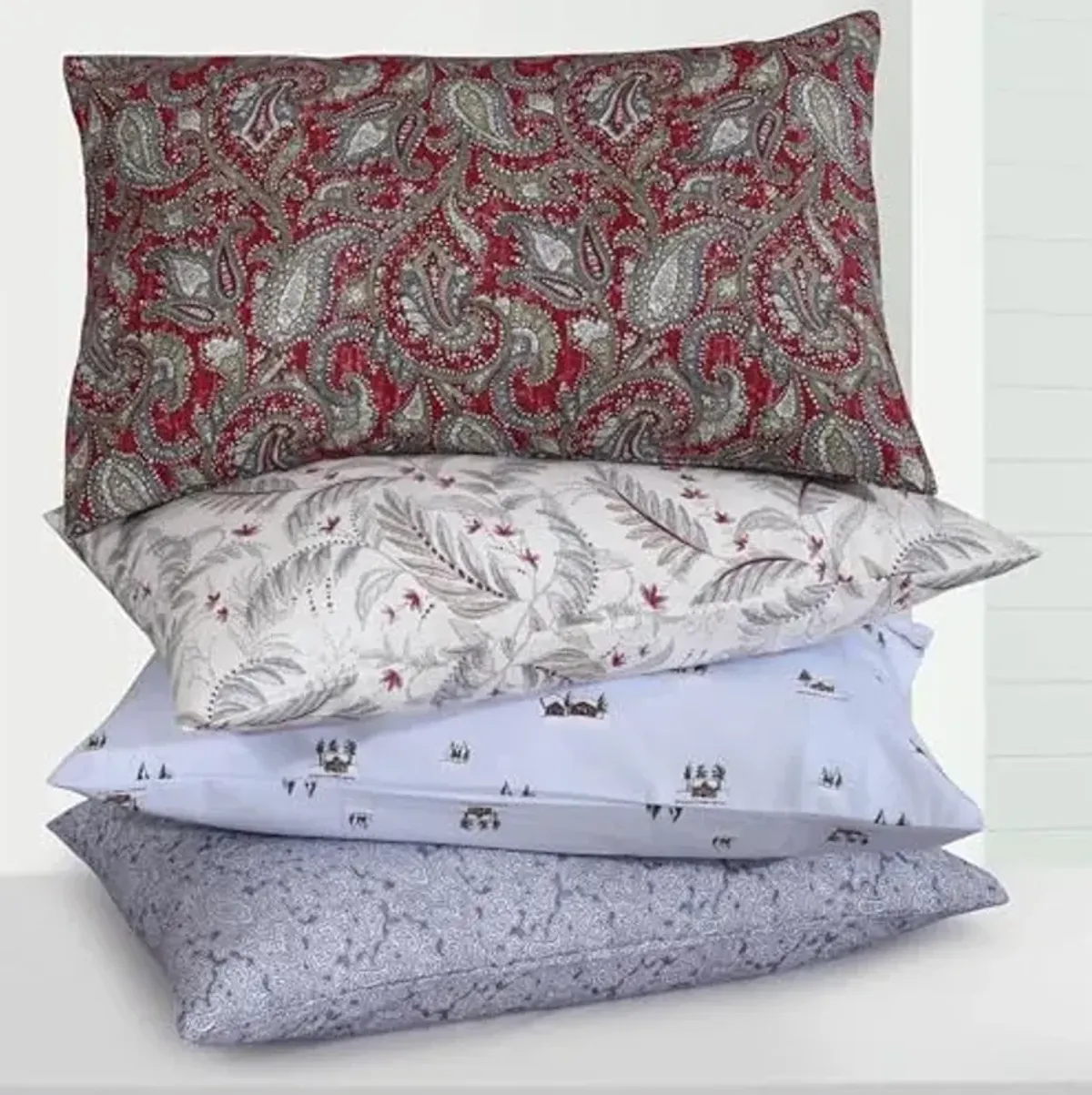 Tribeca Living Cotton Flannel Standard Pillowcases, Ultra-Soft Portuguese Printed Flannel Bedding, Set of 2, Chiara Leaves