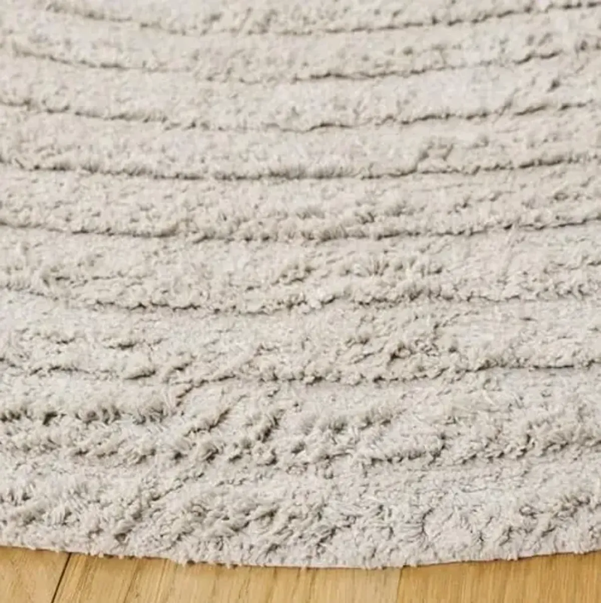 SAFAVIEH Washable Rug Easy Care Collection - 4' Round, Grey, Handmade Cotton, Easy to Clean, Ideal for Foyer, Kitchen, Nursery, Office, Bedroom (ECR228F)