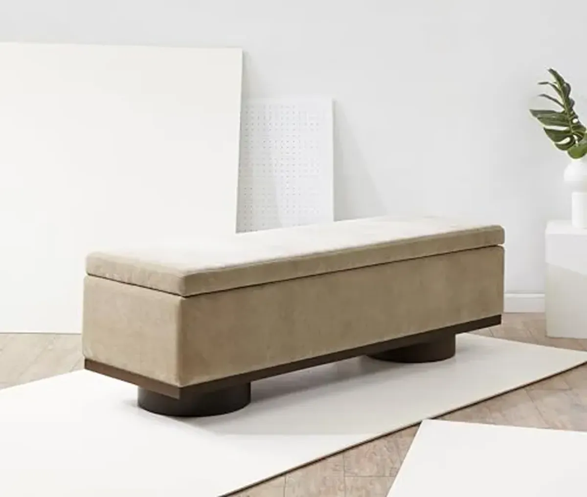 SAFAVIEH Couture Collection Vianna Light Brown Velvet/Walnut Rectangle Storage Bench