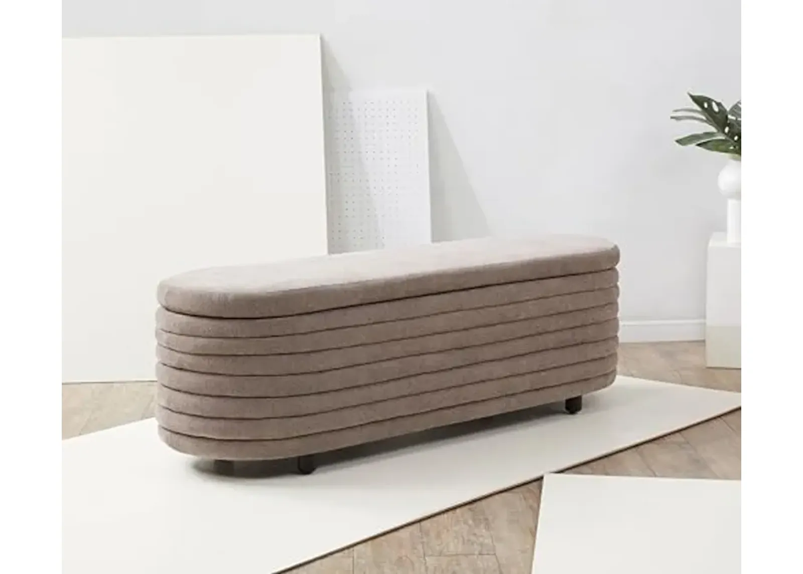 SAFAVIEH Couture Collection Jaymie Brown Boucle/Black Channel Tufted Oval Storage Bench