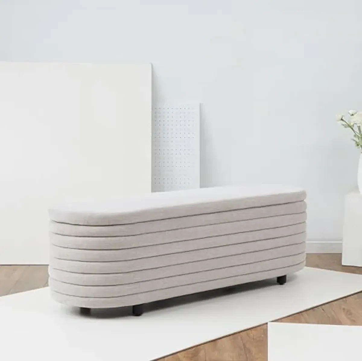 SAFAVIEH Couture Collection Jaymie Light Grey Linen/Black Channel Tufted Oval Storage Bench