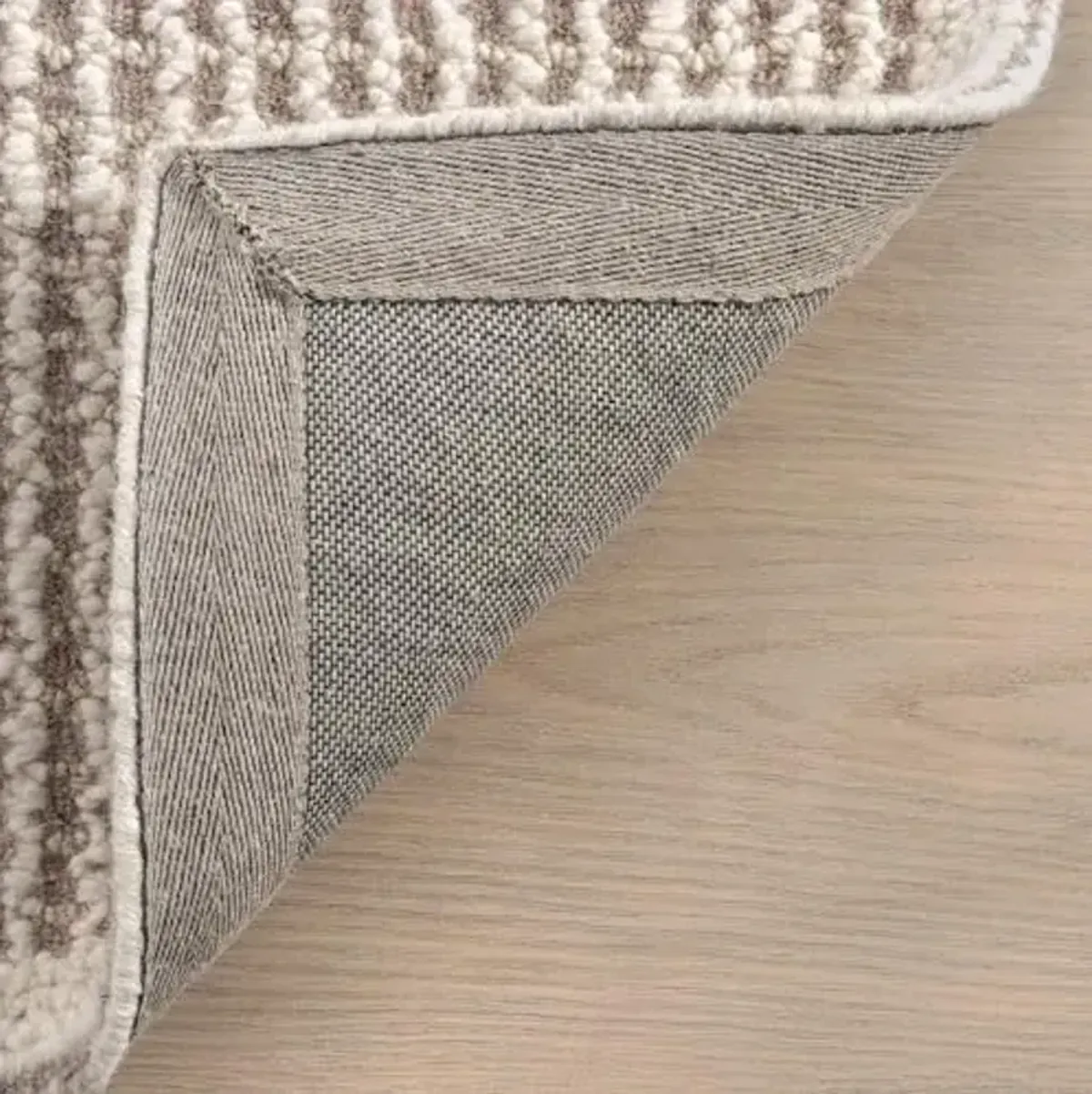 Rugs USA Montceito Handmade, Light Purple/Ivory, 4' x 6', Tiled Wool, Soft and Cozy, High Traffic, Stain Resistant, Easy Clean, Durable Area Rug for Bedroom, Living Room, Dining Space, Den, Foyer