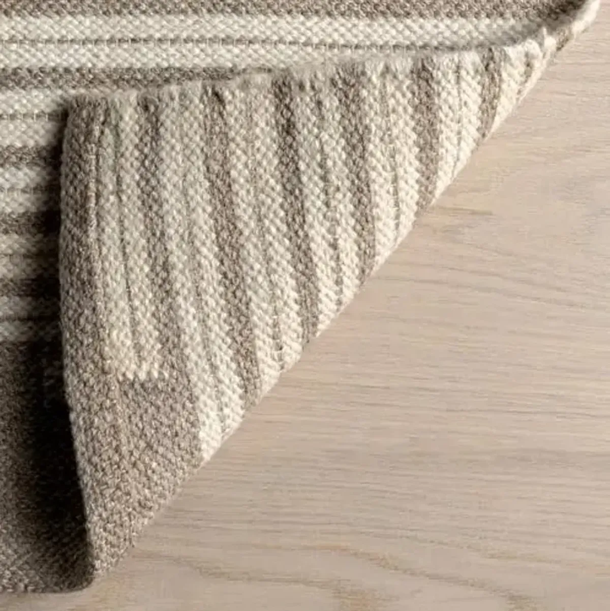 Rugs USA Grove Southwestern Wool Blend Area Rug, 2'8" x 8', Taupe