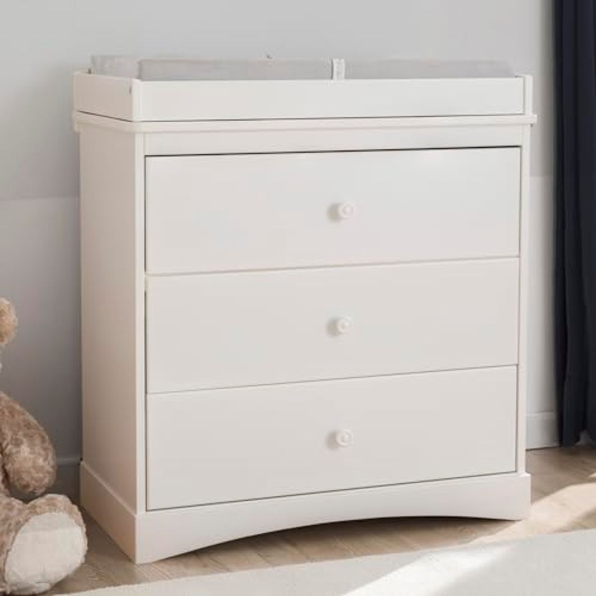 Delta Children Sutton 3 Drawer Dresser with Changing Top and Interlocking Drawers - Greenguard Gold Certified, Bianca White