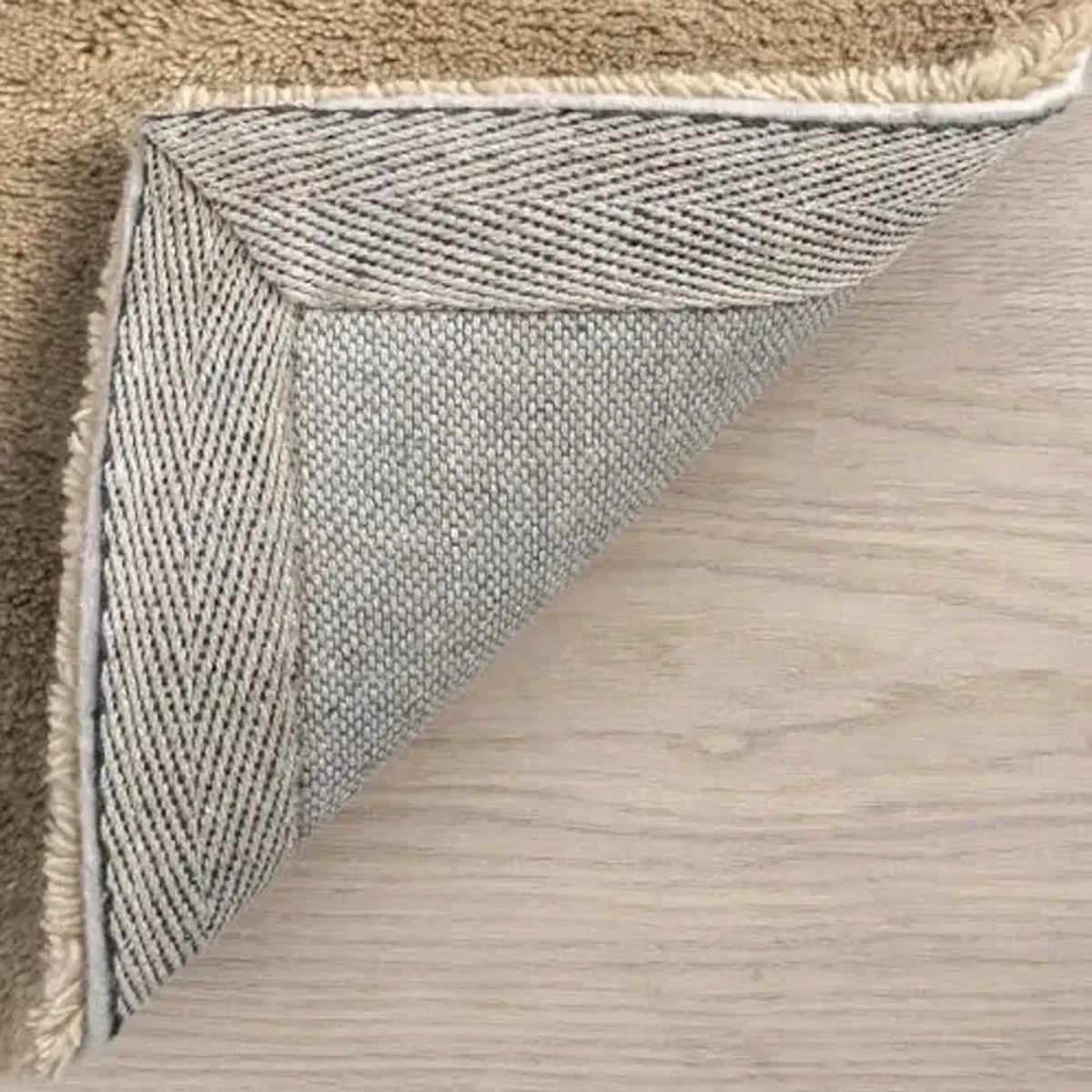 Rugs USA Gaia Sand, 4' x 6', Handmade, Solid, Shag, New Zealand Wool, Soft and Cozy, High Traffic, Stain Resistant, Easy Clean, Durable Runner for Bedroom, Living Room, Dining, Den, Foyer
