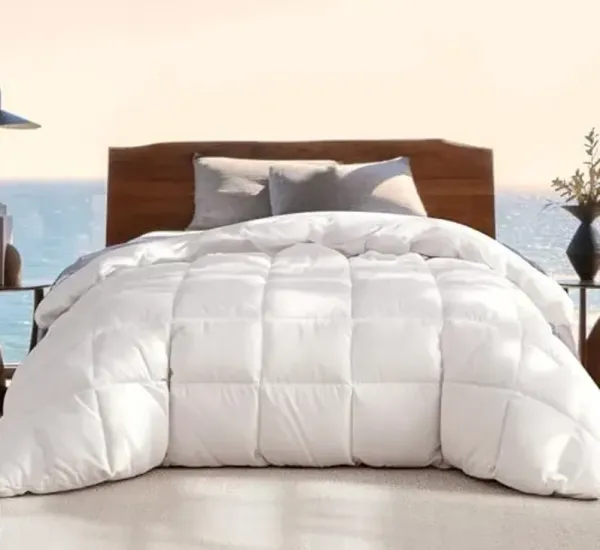 Beautyrest Luxury Hotel Collection King Size White Goose Feather Down Fiber Comforter,Ultra-Soft 100% Cotton Breathable Down Comforter Fluffy Duvet Insert,All Seasons/King (106" W X 90" L)