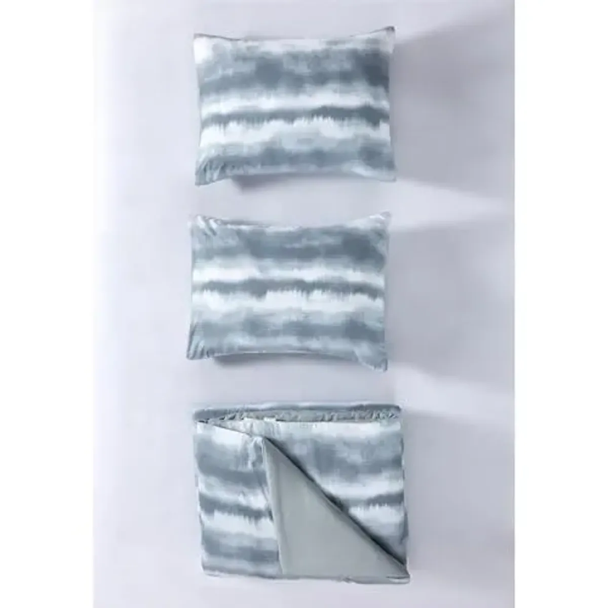 Urban Lifestyle Tie Dye Grey Full Comforter Set,3-Piece Bedding with Shams,Soft Microfiber, Lightweight & Reversible, Modern Gray Boho Style for Teens, Dorm or Guest Room