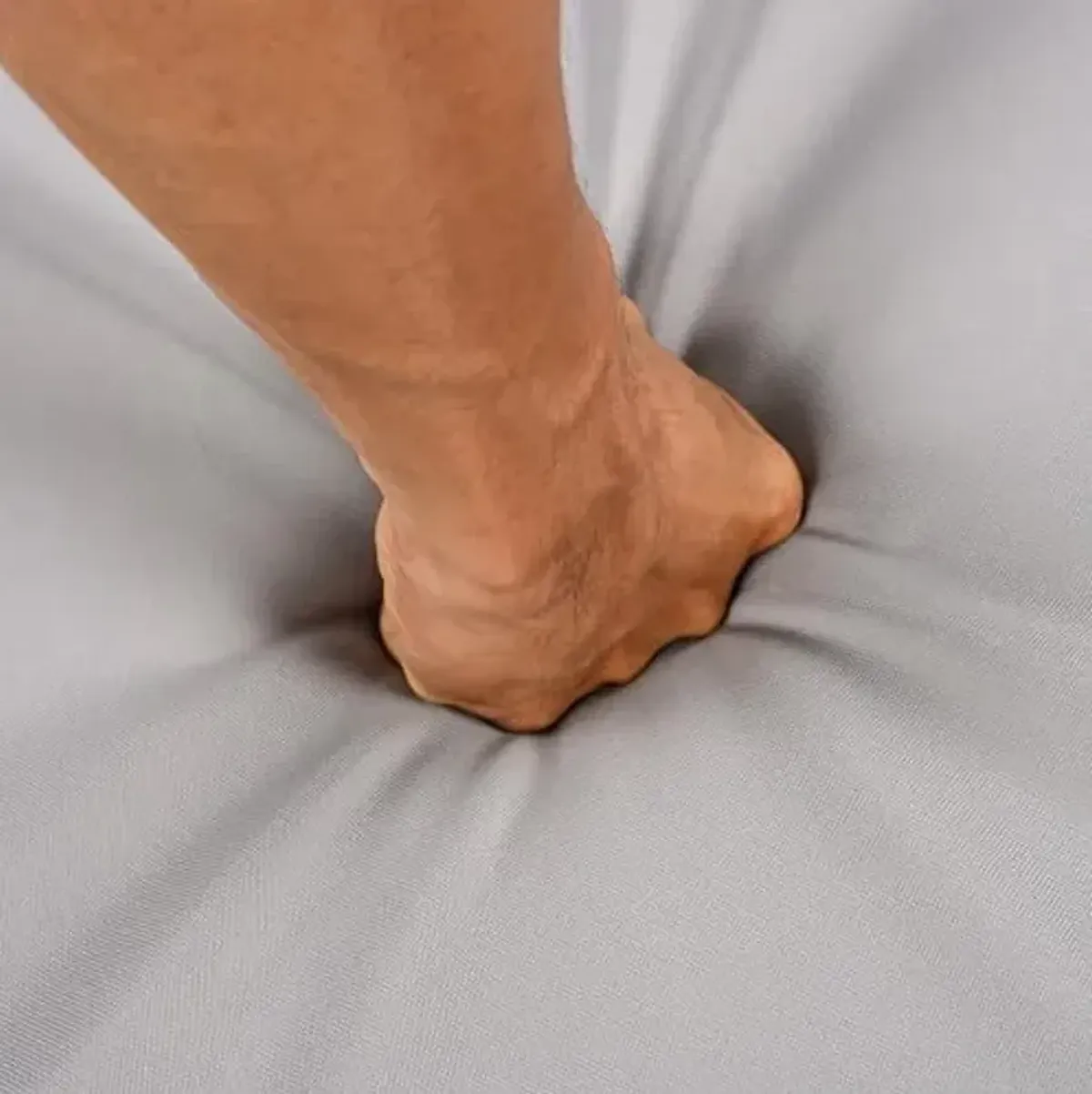 Christopher Knight Home Mel 5 Pieces Acacia Wood Dining Table Set for 4, Outdoor Dining Set, Slats Panel Rectangle Table, Dining Chairs Set of 4 with Cushions and Rope-Wrapped Arm, Teak+Grey