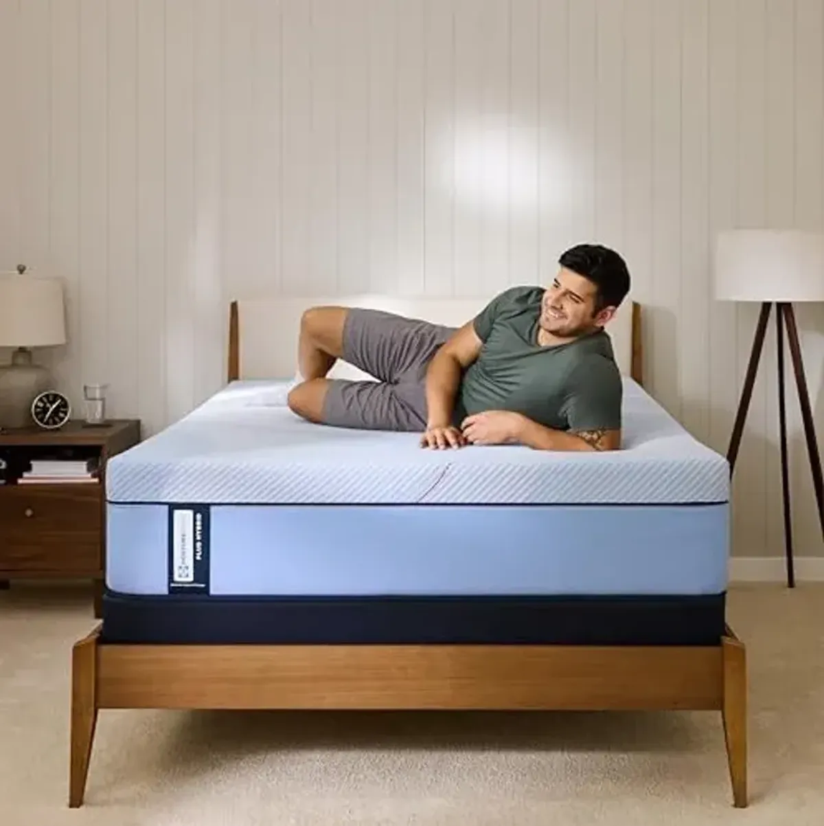 Sealy Posturepedic® Plus Glenshaw 13" Medium Tight Top Hybrid Mattress - Queen