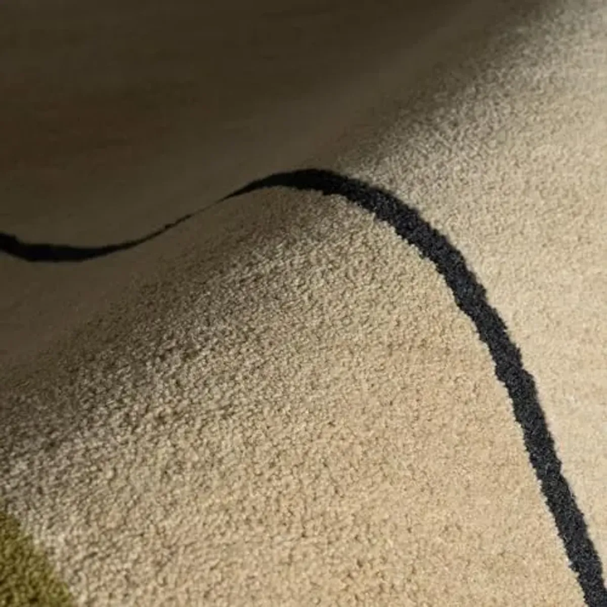 Rugs USA x Nate Berkus Serge Bordered Wool Cozy Area Rug, 8' 6" x 11' 6", Tan