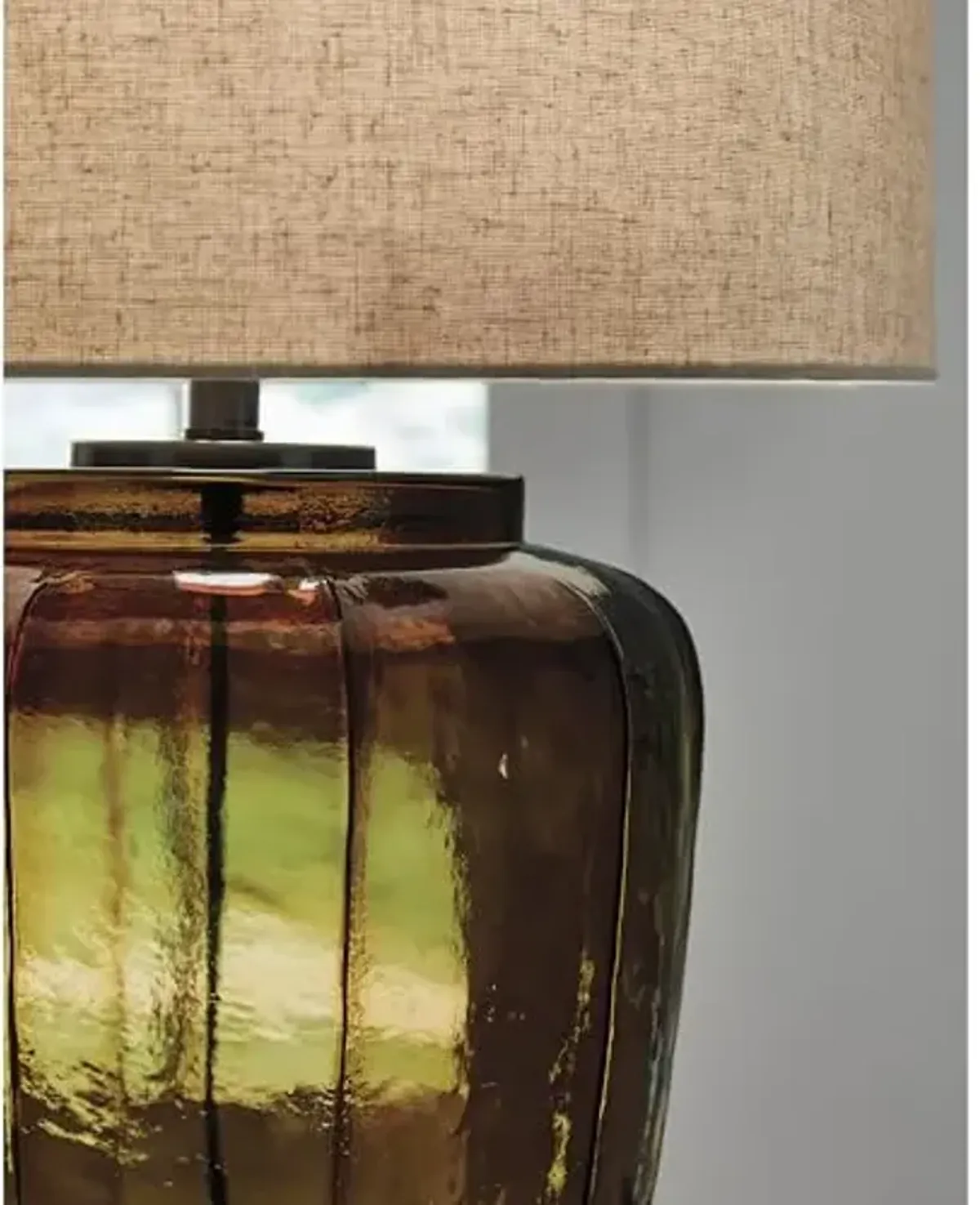 Signature Design by Ashley Bainmore Transitional Table Lamp with 3-Way Switch and Drum Shade, Dark Brown