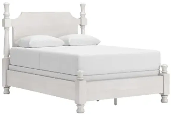 Signature Design by Ashley Chadworth Traditional Poster Bed, Foundation or Box Spring Needed, Queen, White