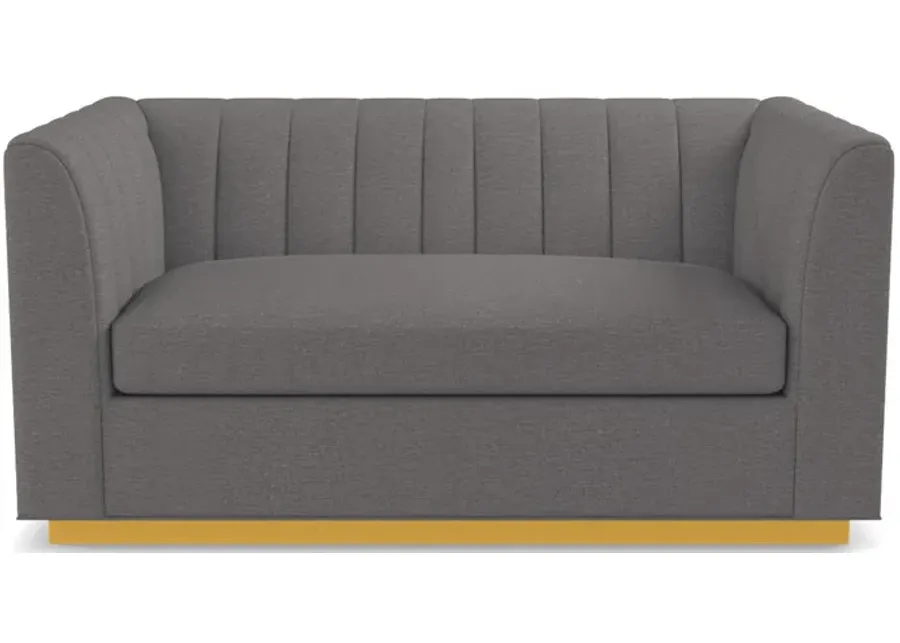 Nora Loveseat