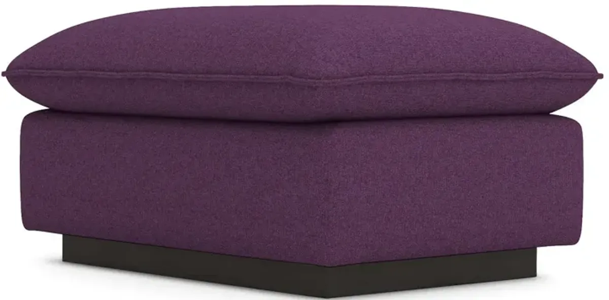 Olivia Ottoman