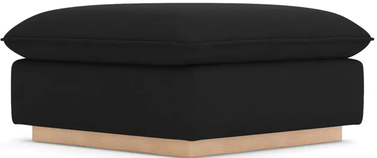 Olivia Ottoman