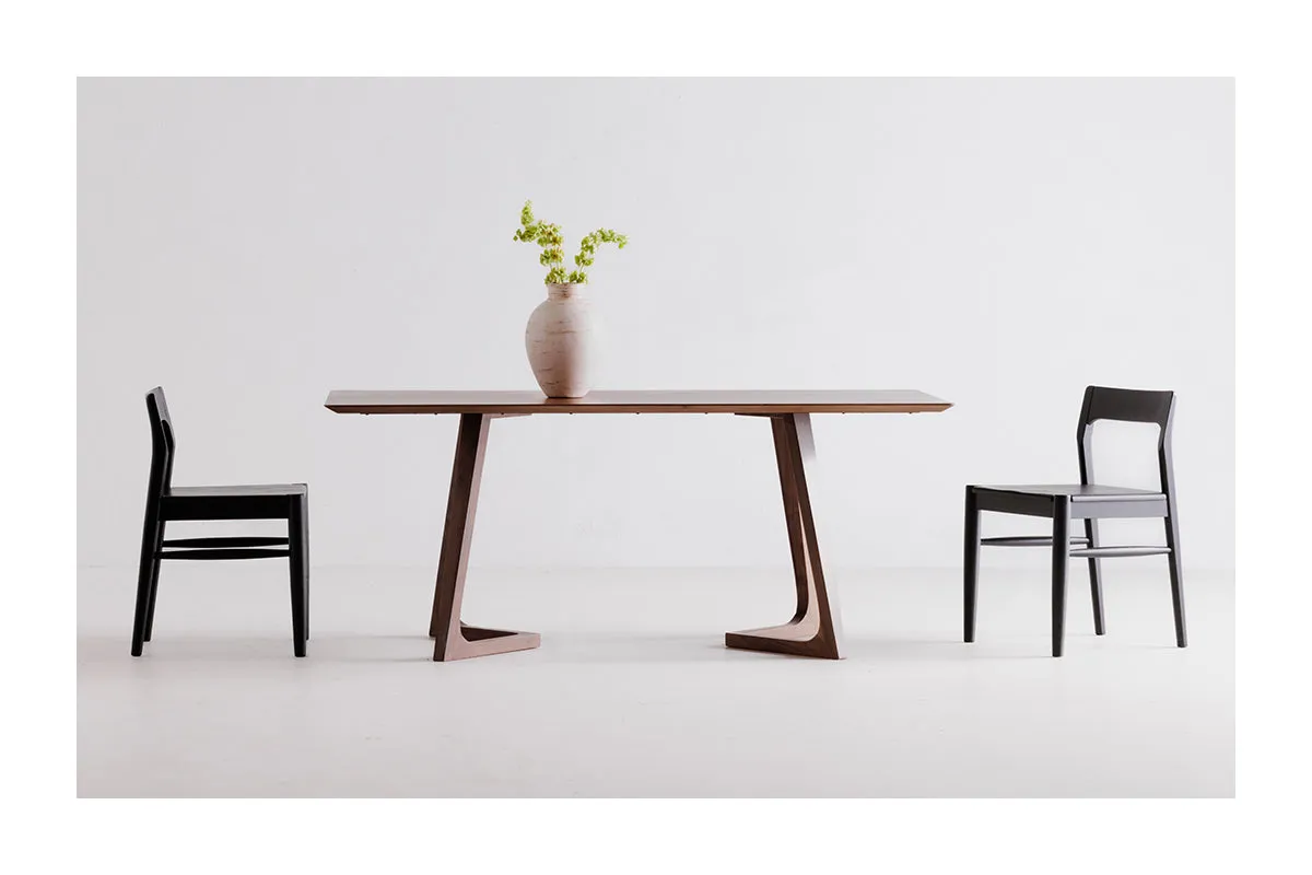 Coram Dining Table