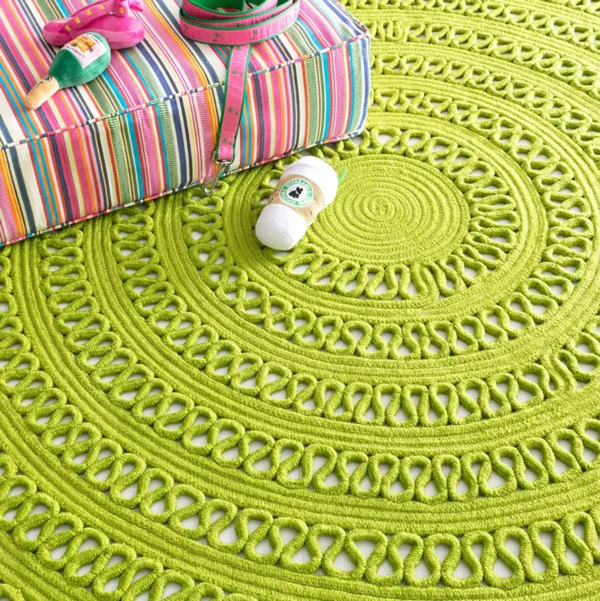 Bowline Handwoven Indoor/Outdoor Round Rug
