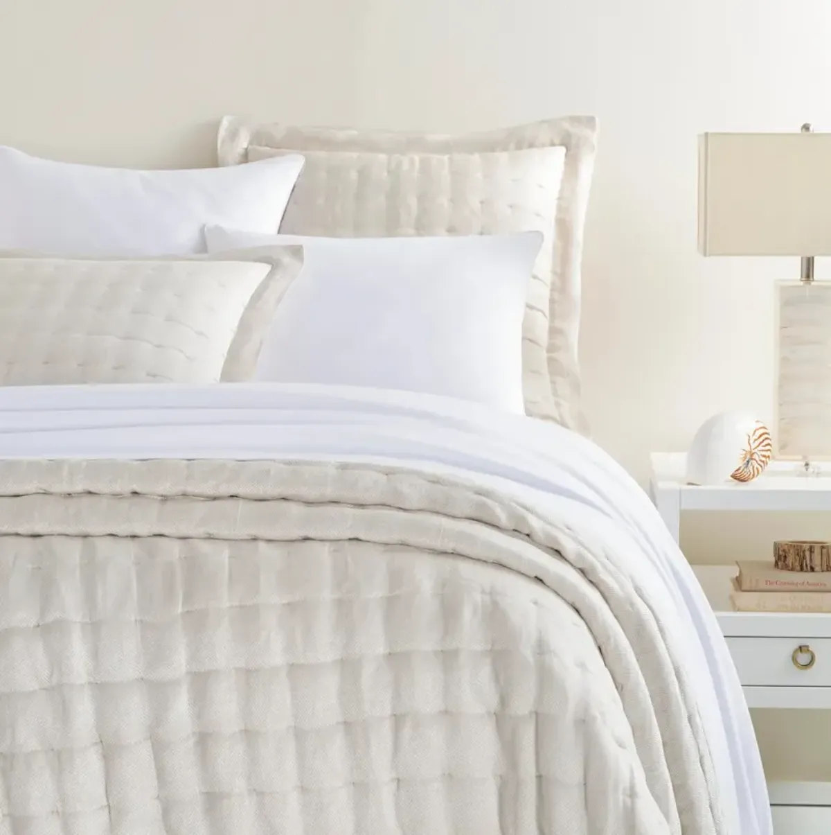 Brussels Natural Quilt