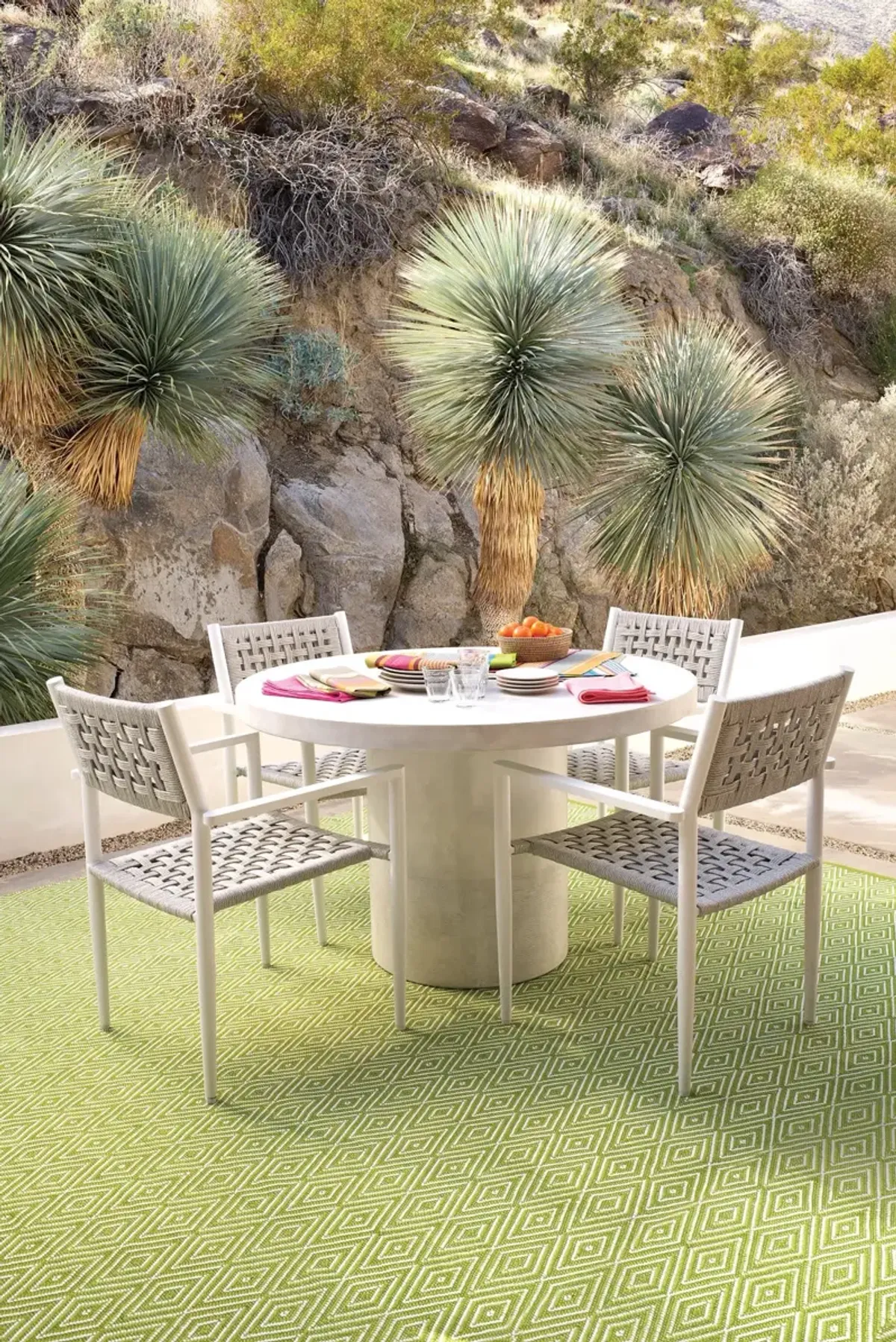 Diamond Handwoven Indoor/Outdoor Rug