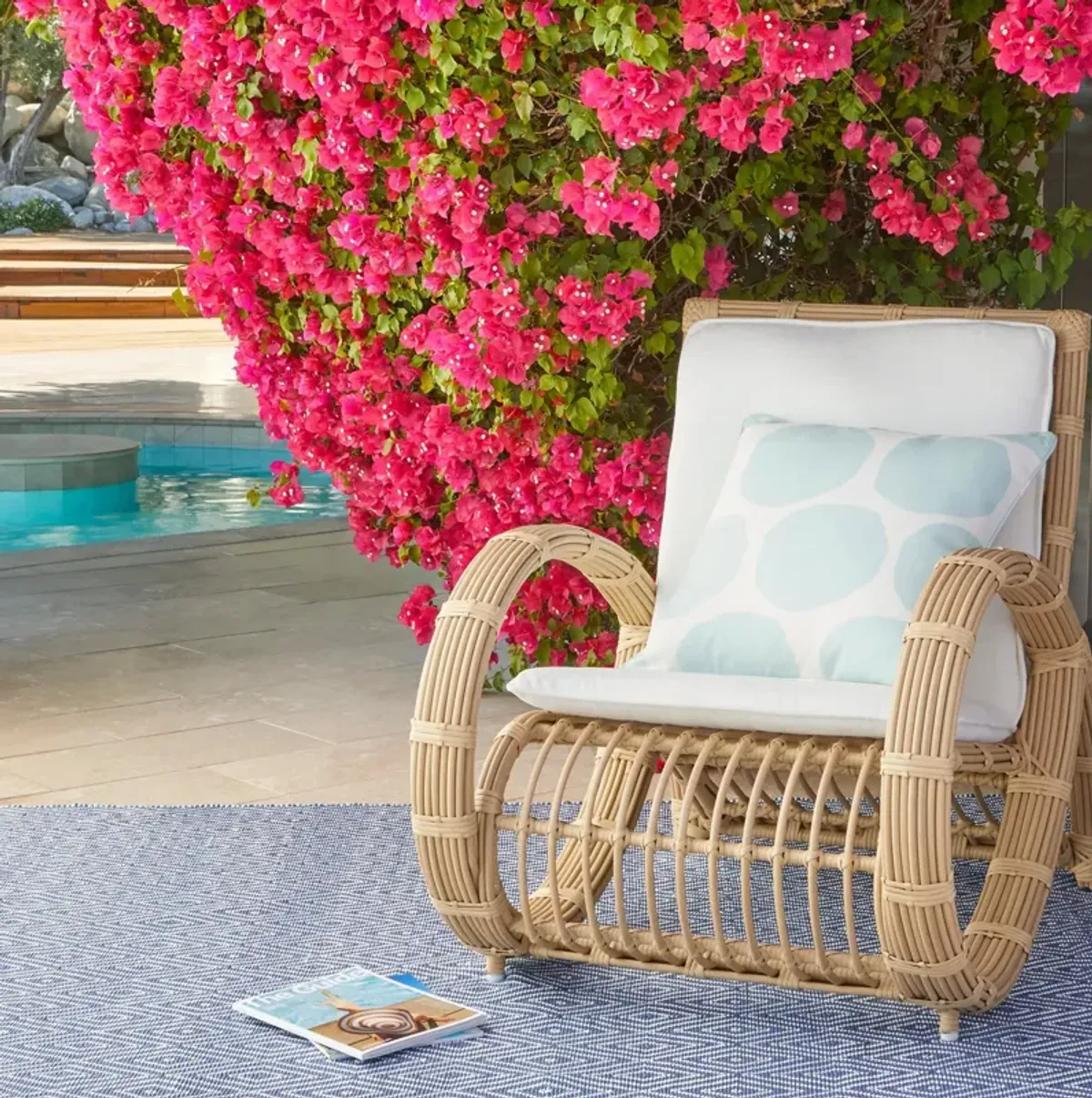 Diamond Handwoven Indoor/Outdoor Rug