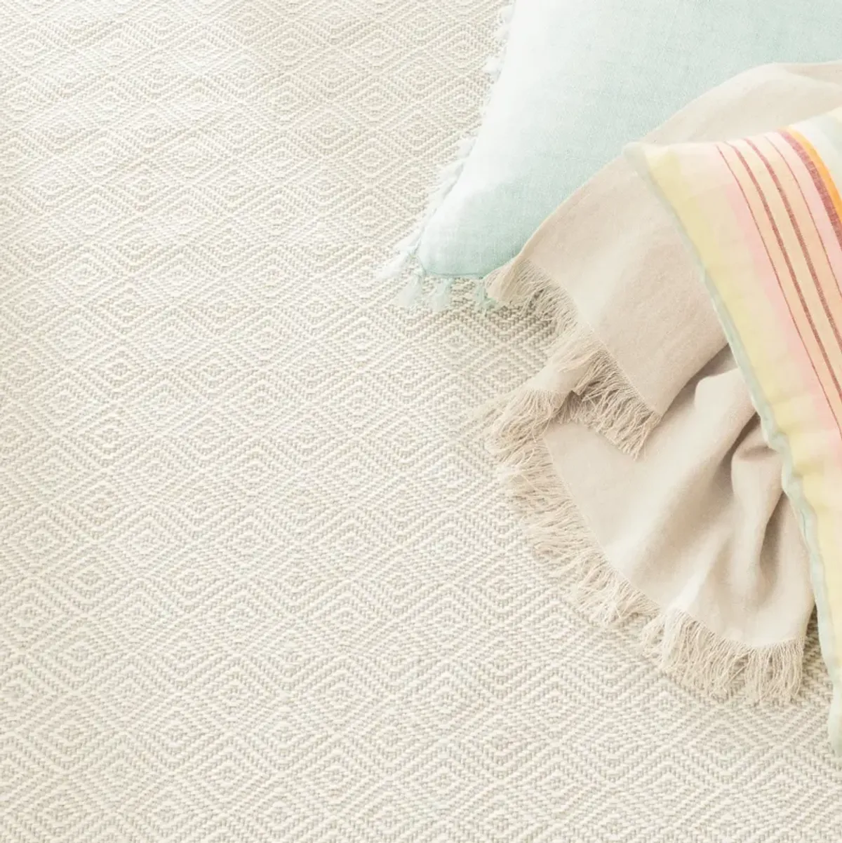 Petit Diamond Handwoven Indoor/Outdoor Rug