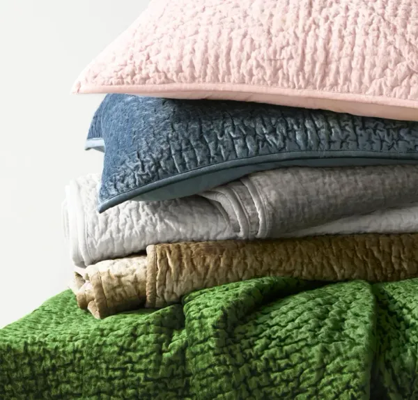 Parisienne Velvet Quilt