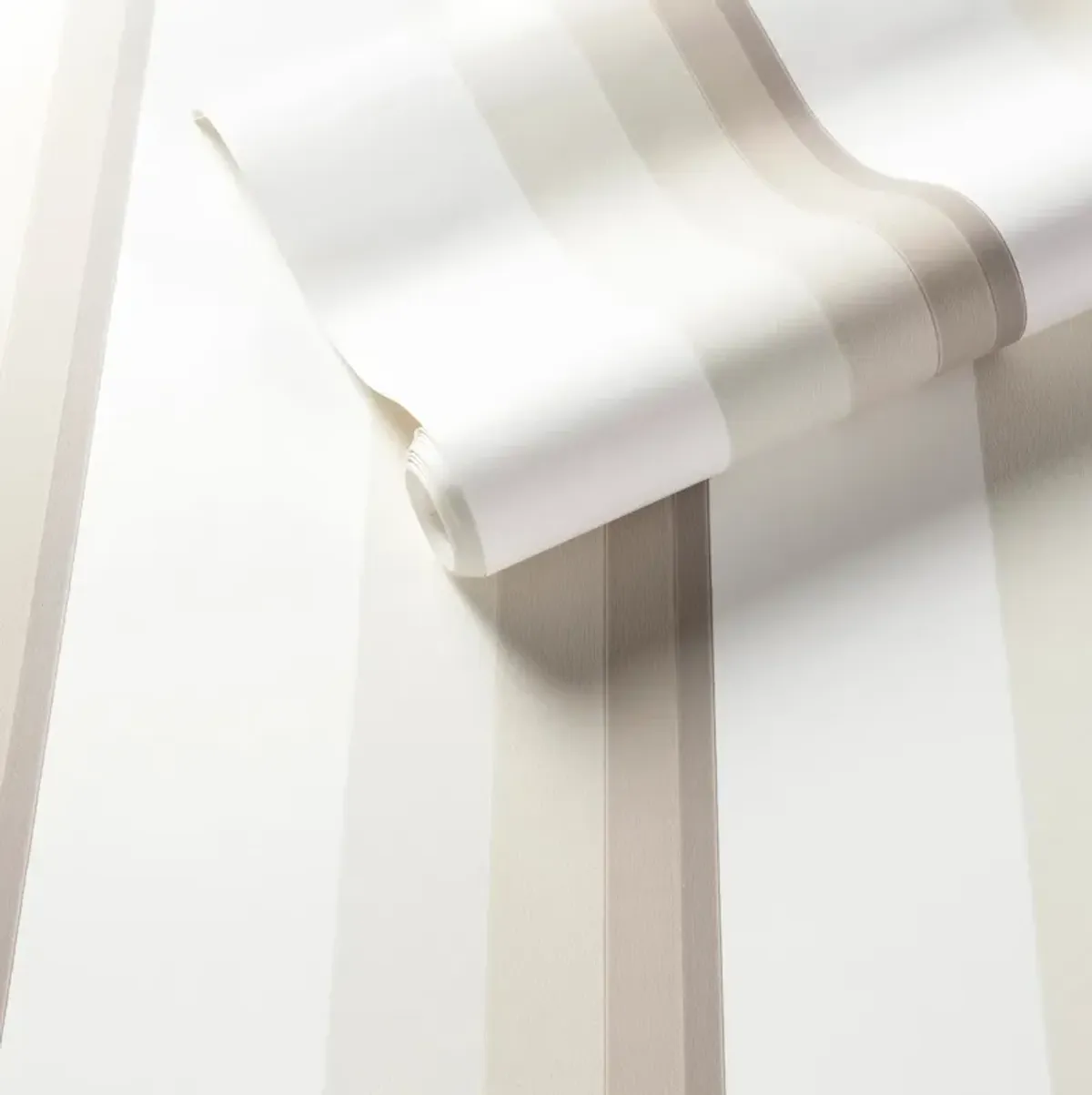 Gradient Stripe Wallpaper