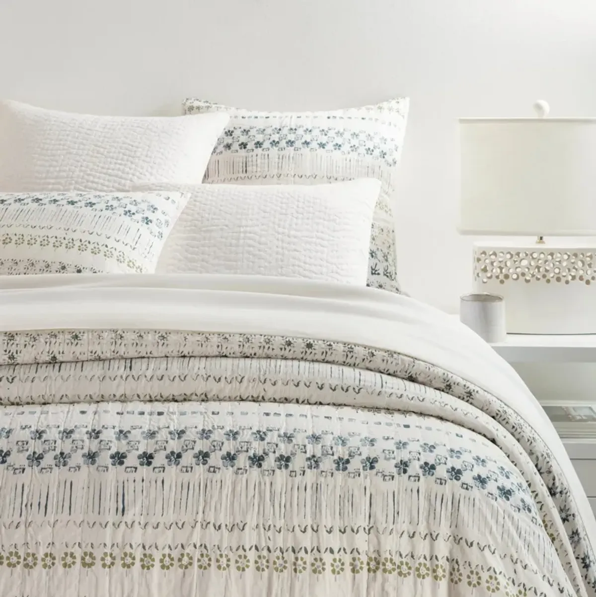 Hawthorn Coverlet