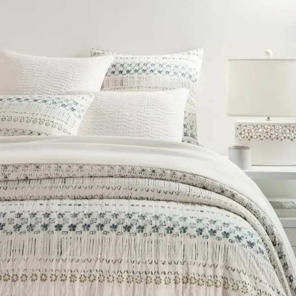 Hawthorn Coverlet
